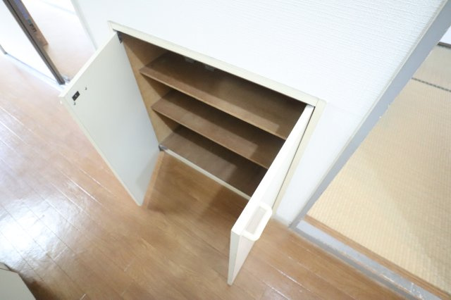 松美台ハイツの収納