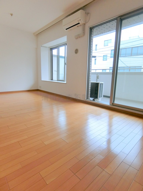 多摩川パークホームズの居間・リビング