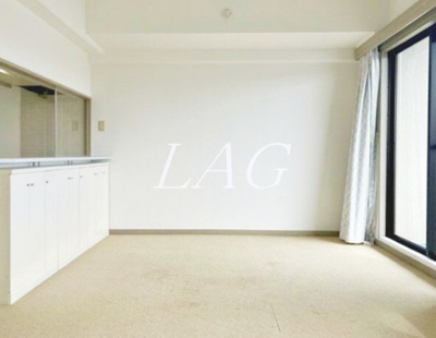 【居間・リビング】 | エヴァーグリーン東立石 | 洋室のお部屋です。