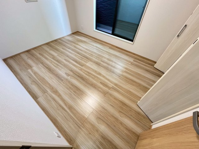 ドム　シャインの洋室