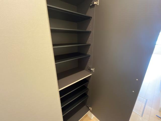 Ｈａｃｋ　ｂｅｒｒｙ真鍋（ハックベリーマナベ）の収納|下駄箱