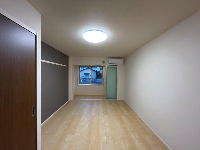 Ｈａｃｋ　ｂｅｒｒｙ真鍋（ハックベリーマナベ）の内装|洋室