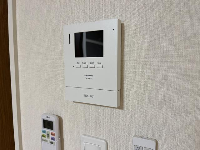 Ｈａｃｋ　ｂｅｒｒｙ真鍋（ハックベリーマナベ）の内装|カメラ付インターホン