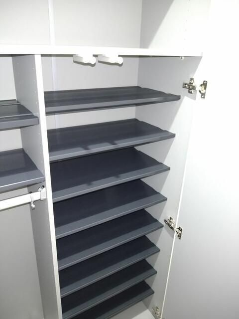 夏目坂マンションの玄関