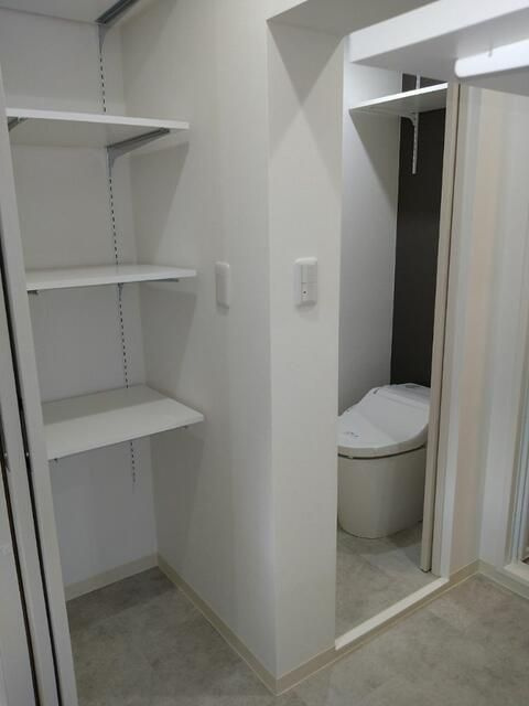 夏目坂マンションの収納