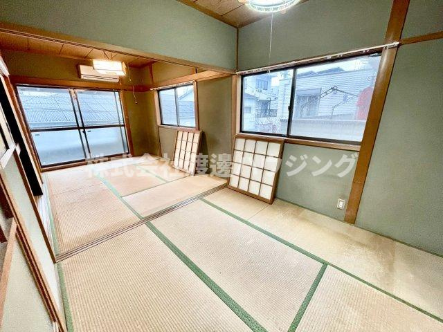 西堤学園町貸家の和室
