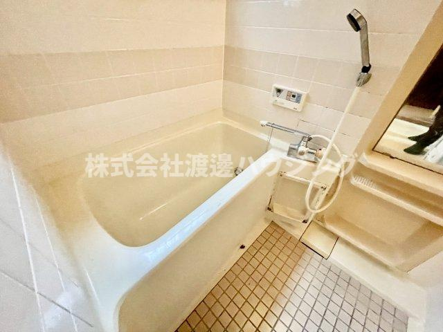 西堤学園町貸家の浴室