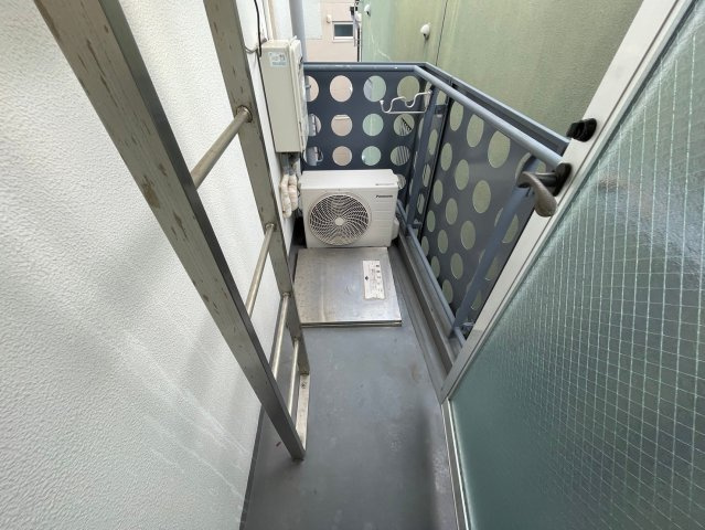 キャッスルアート御影のバルコニー