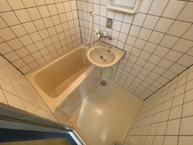 キャッスルアート御影の浴室