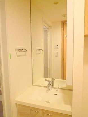 ルーブル方南町弐番館の独立洗面台