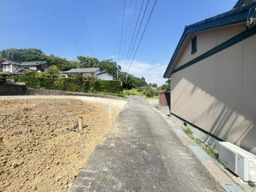 半田市星崎町1丁目の前面道路含む現地写真|R7.9.8撮影　間口約16.2ｍ！