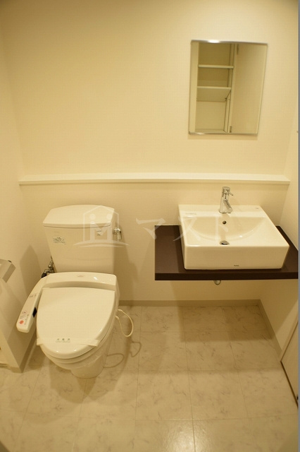 大阪市西区南堀江３丁目の賃貸マンションの洗面所