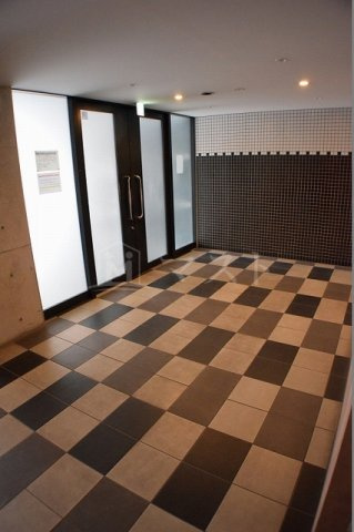 大阪市西区南堀江３丁目の賃貸マンションの外観