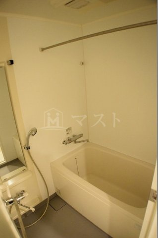 大阪市西区南堀江３丁目の賃貸マンションの浴室