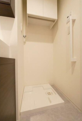 【設備】 | ラフィスタ方南町 | 室内洗濯機置場。