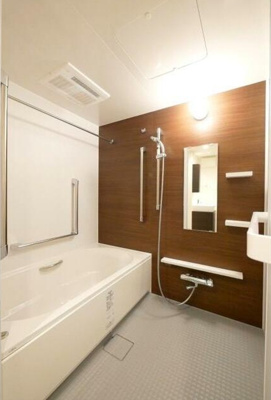 【浴室】 | ラフィスタ方南町 | 追い焚き機能、浴室乾燥機付きバス。