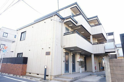 周辺は閑静な住宅街です！