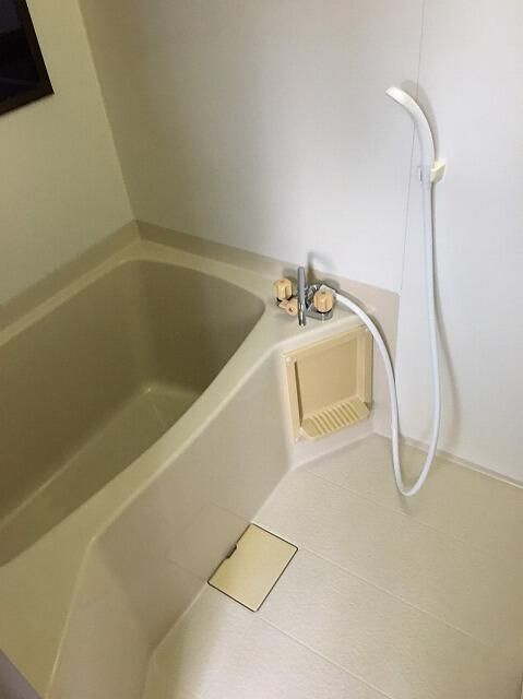 かつらマンションの浴室