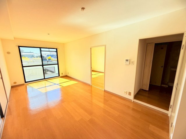 矢追マンションの居間・リビング