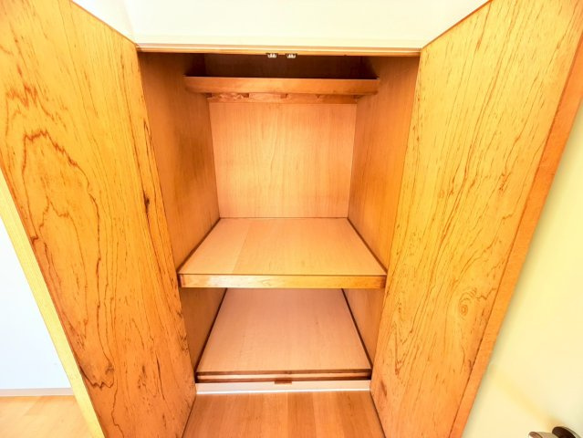 矢追マンションの収納