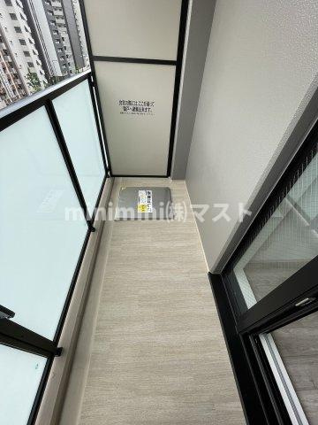 大阪市浪速区稲荷１丁目の賃貸マンションのバルコニー