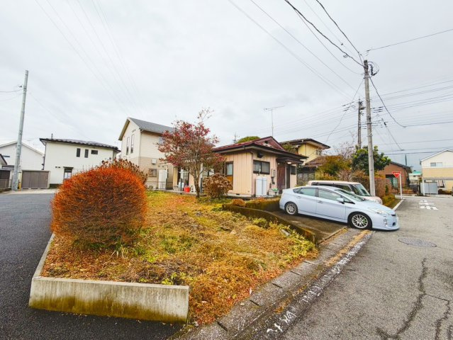 残置物撤去後お引き渡し♪好立地日光市今市本町中古住宅の前面道路含む現地写真