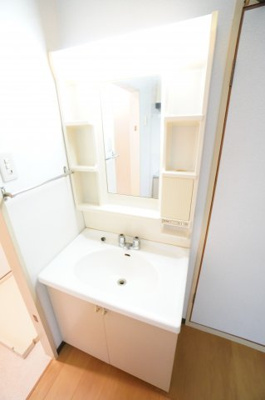 【独立洗面台】 | エクセレントわらび | ※同物件・反転タイプの写真です。