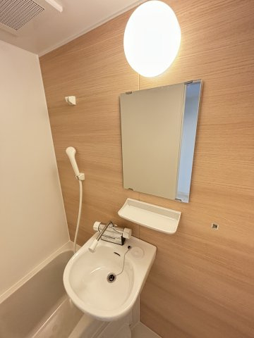 【洗面所】 | グランドーム国際