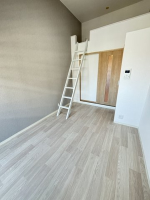 【寝室】 | グランドーム国際