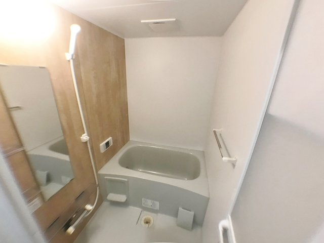 エカルラート青谷の浴室