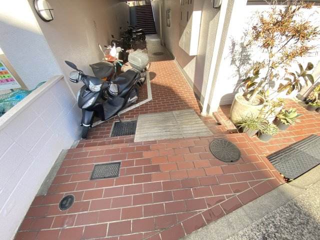 甲南本山ハイムのロビー