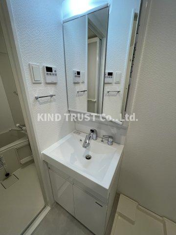 S-RESIDENCE大阪同心の独立洗面台|独立洗面台です