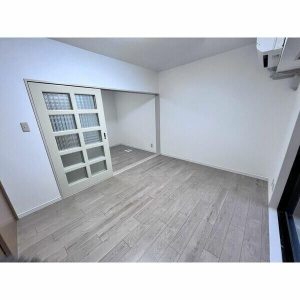 ロイヤルハイツ新宿御苑の寝室