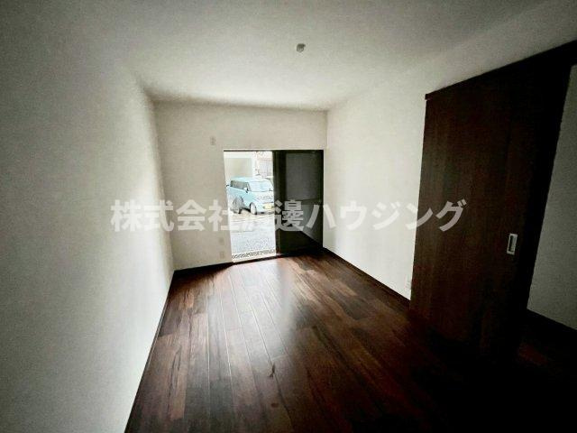 常称寺町貸家の居間・リビング