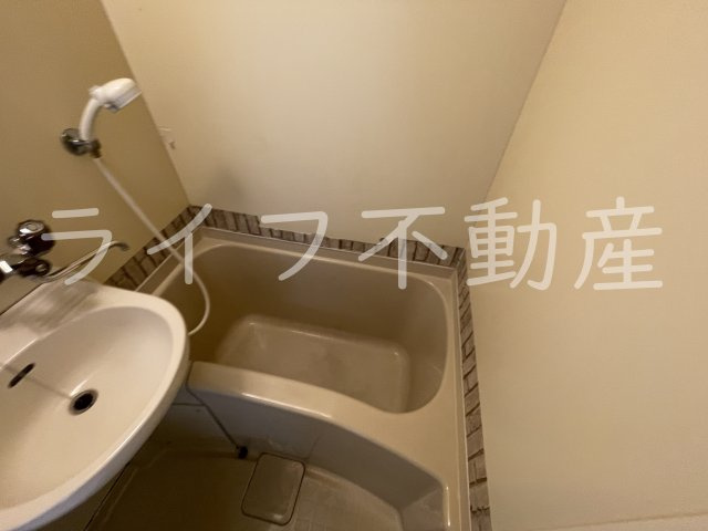 アーバンライフ上島の浴室|落ち着いた空間のお風呂です