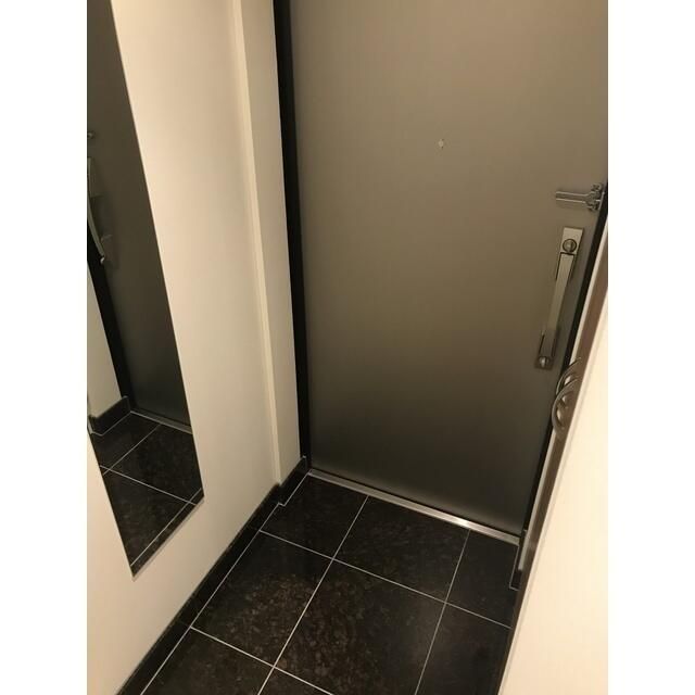 アスール北上野の玄関