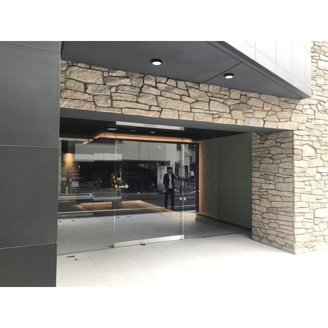 アスール北上野のエントランス