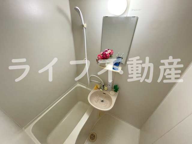 グリーングラスの浴室|コンパクトで使いやすいお風呂です