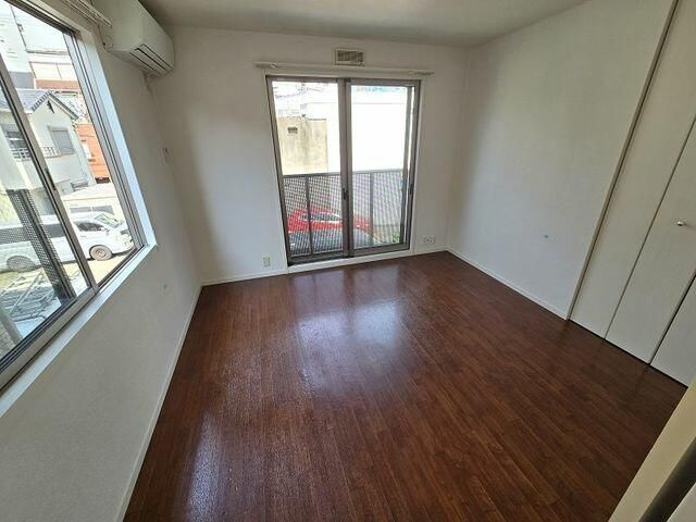 フラッツァプリモⅡの居間・リビング