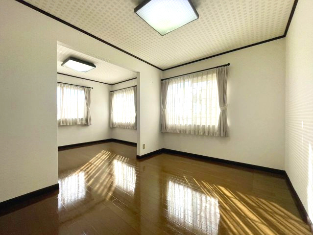 コンクリ外構済10台駐車×防音室の家×大型5SLDKの希少物件の洋室|洋室です