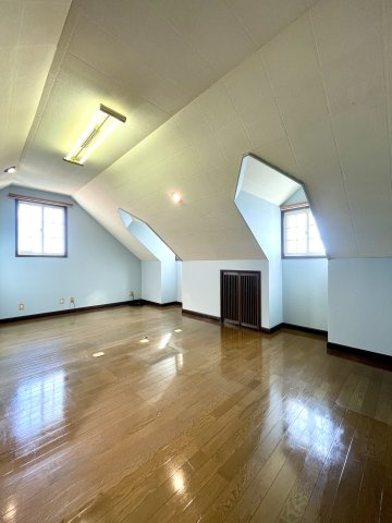 コンクリ外構済10台駐車×防音室の家×大型5SLDKの希少物件のその他|防音室です