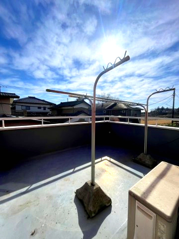 コンクリ外構済10台駐車×防音室の家×大型5SLDKの希少物件のバルコニー|陽当たり良好なバルコニーです