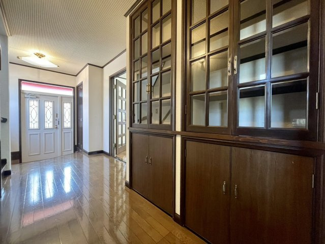 コンクリ外構済10台駐車×防音室の家×大型5SLDKの希少物件のその他共用部分|便利な収納スペースです