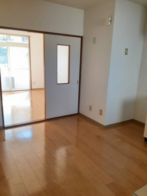 【居間・リビング】 | グリーンヒルＢ | ゆったり過ごせるリビングです