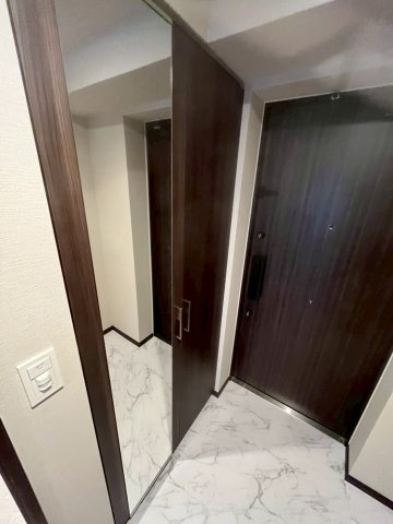 ソルレヴェンテ新梅田の玄関