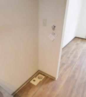 ヒルズ中野の設備|室内洗濯置場☆