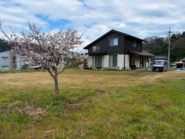 伯耆町長山中古戸建の庭