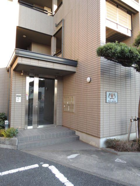 テルマールタカセ（練馬春日町）のエントランス