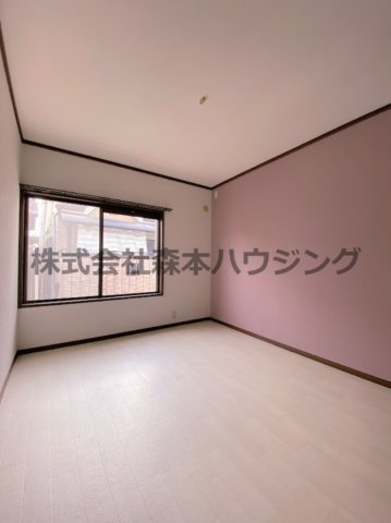 【洋室】 | 　シティハイムモンレブ | 広々とした洋室です