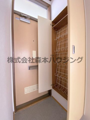 【収納】 | 　シティハイムモンレブ | シューズボックスついてます
